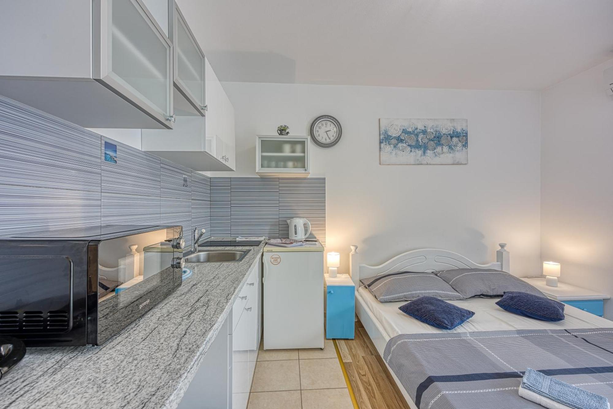 Studio Apartmani Ivanda มาคาร์สกา ภายนอก รูปภาพ