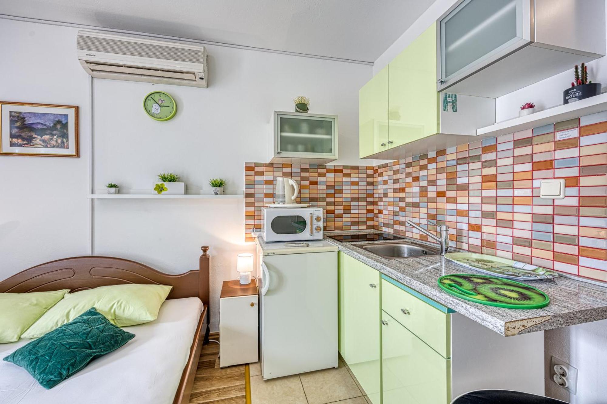 Studio Apartmani Ivanda มาคาร์สกา ภายนอก รูปภาพ