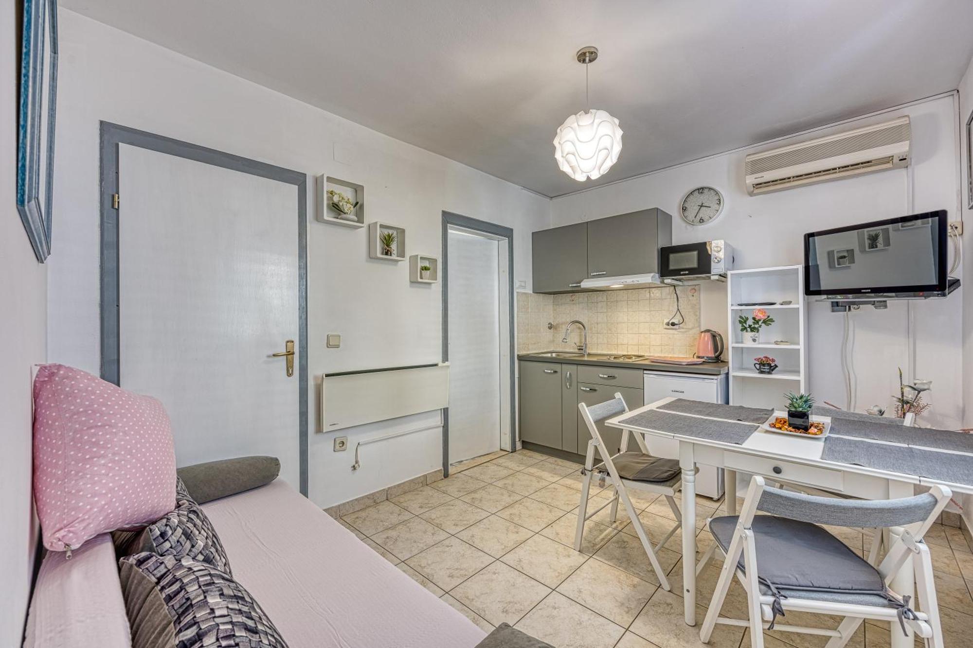 Studio Apartmani Ivanda มาคาร์สกา ภายนอก รูปภาพ