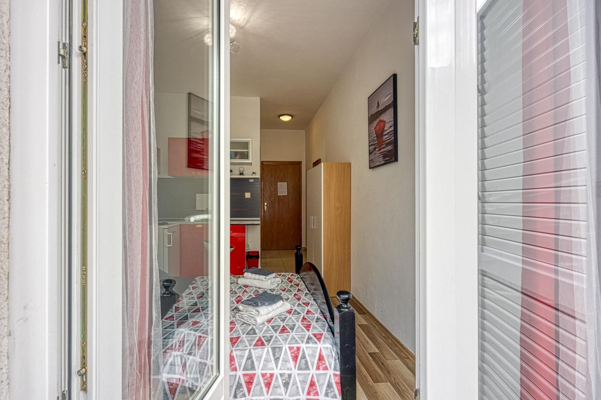 Studio Apartmani Ivanda มาคาร์สกา ภายนอก รูปภาพ