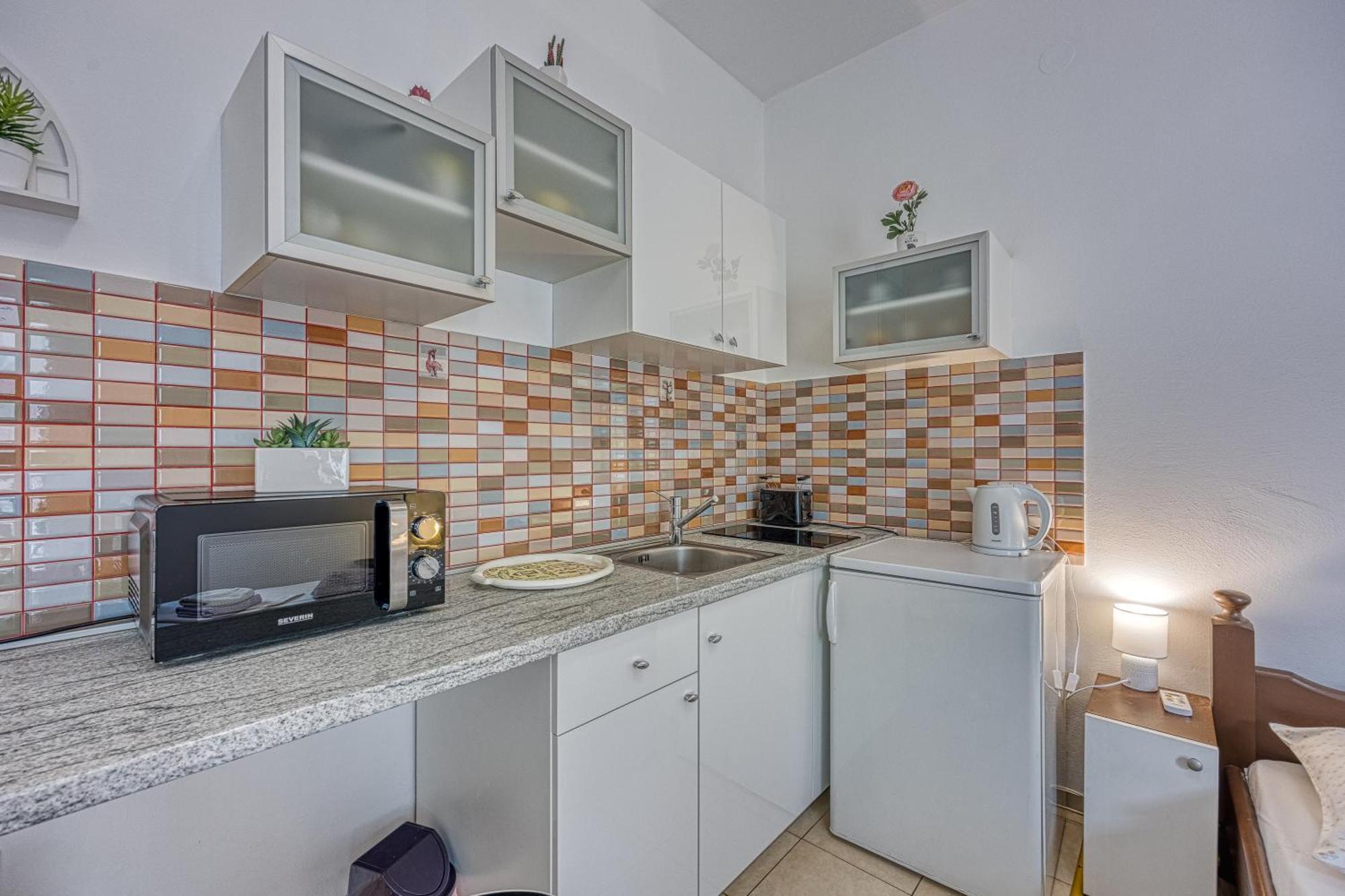 Studio Apartmani Ivanda มาคาร์สกา ภายนอก รูปภาพ